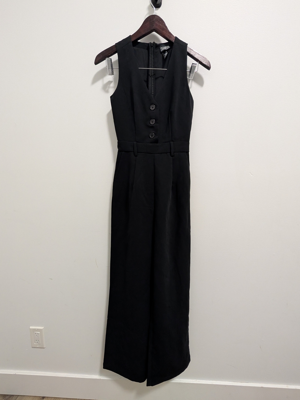Harlow Black Tailored Sleeveless V-Neck Button Jumpsuit